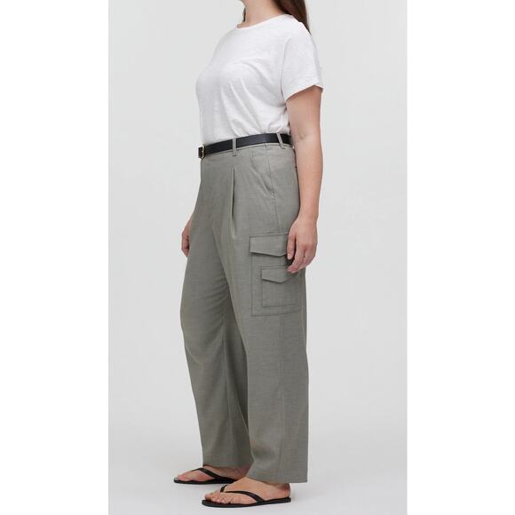 Madewell The Petite Turner Tapered Cargo Pants in Yarn Dye Gray 4 Petite - Picture 2 of 10